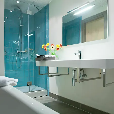 Hotel Kurshi & 4*